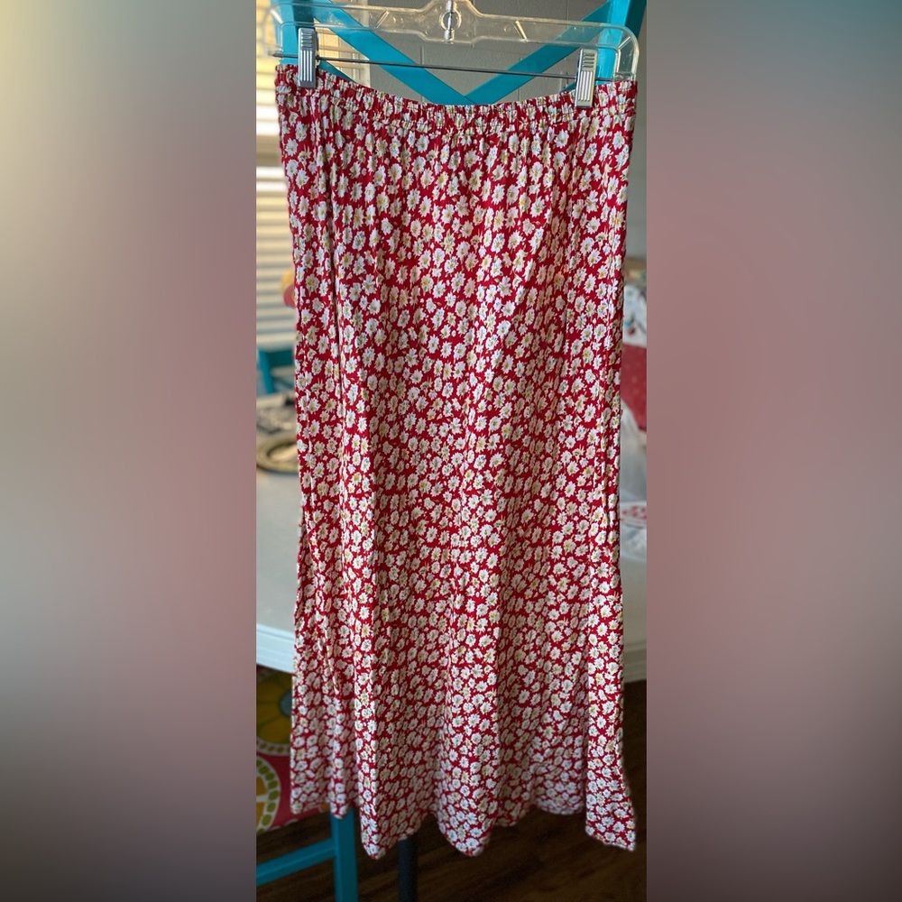 Coldwater Creek red and white floral skirt. Size medium.